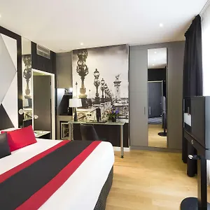 L'empire - Louvre 4*, Paris França