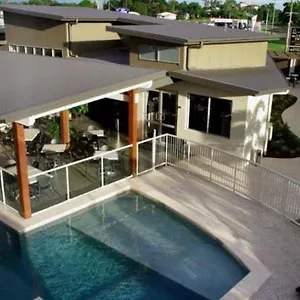 Mary River Motor 4*, Gympie Australia